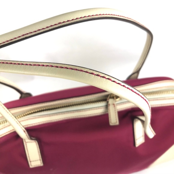 💕Rare 💕Gucci zipper purse - Picture 9 of 12